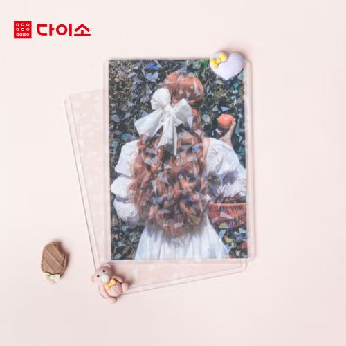 DAISO - B7 Holographic Heart Toploader